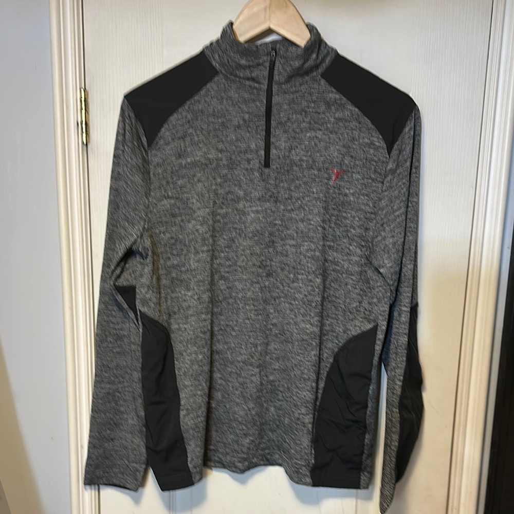 Men’s Old Navy Active GO-DRY Sweater Size Medium